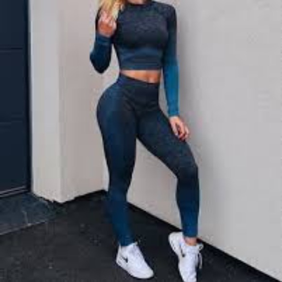 SOLD***Gymshark Amplify Seamless Leggings - Picture 7 of 8